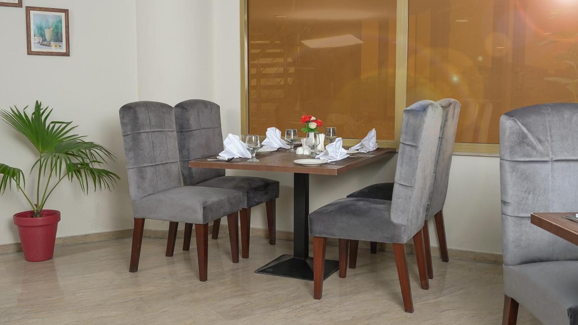 Faletti'S Express- Shimla Hill Lahore Ngoại thất bức ảnh