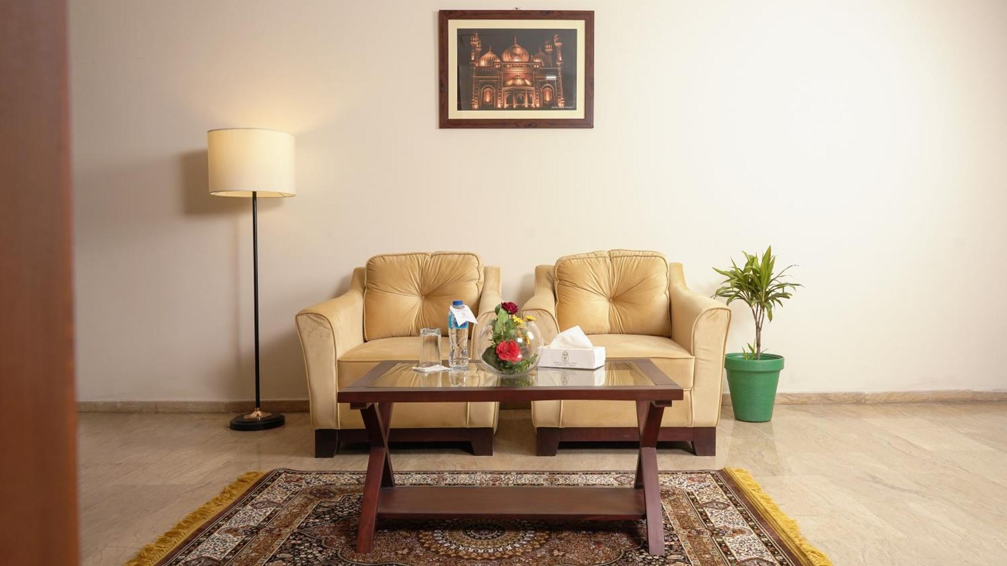 Faletti'S Express- Shimla Hill Lahore Ngoại thất bức ảnh
