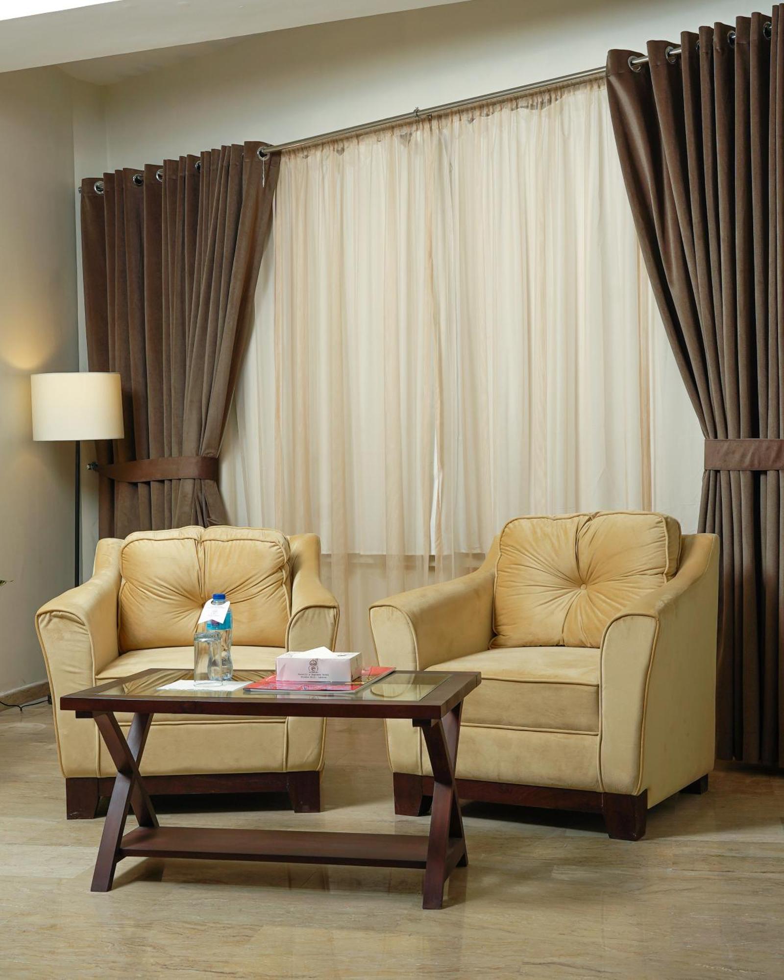 Faletti'S Express- Shimla Hill Lahore Ngoại thất bức ảnh